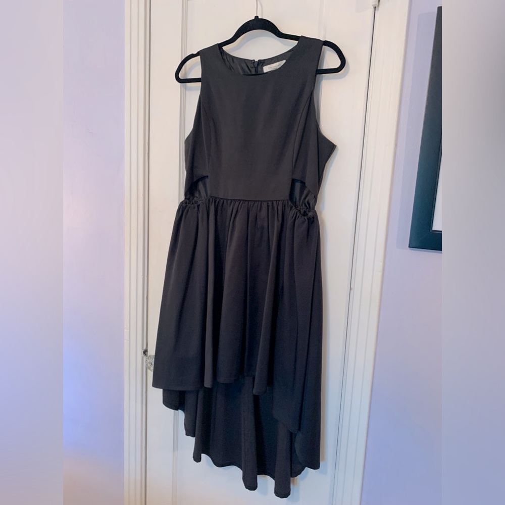 Black gown with high-low bottom.
